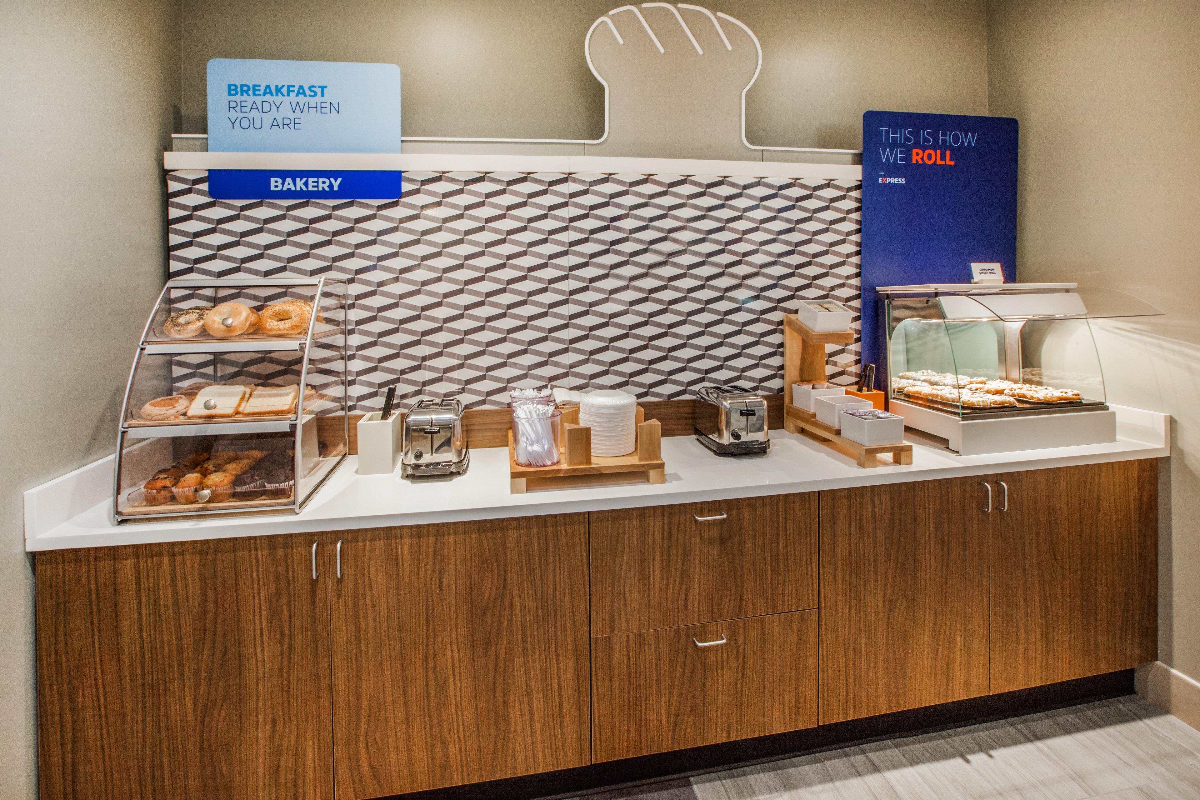 Holiday Inn Express & Suites - Sturbridge By Ihg Экстерьер фото