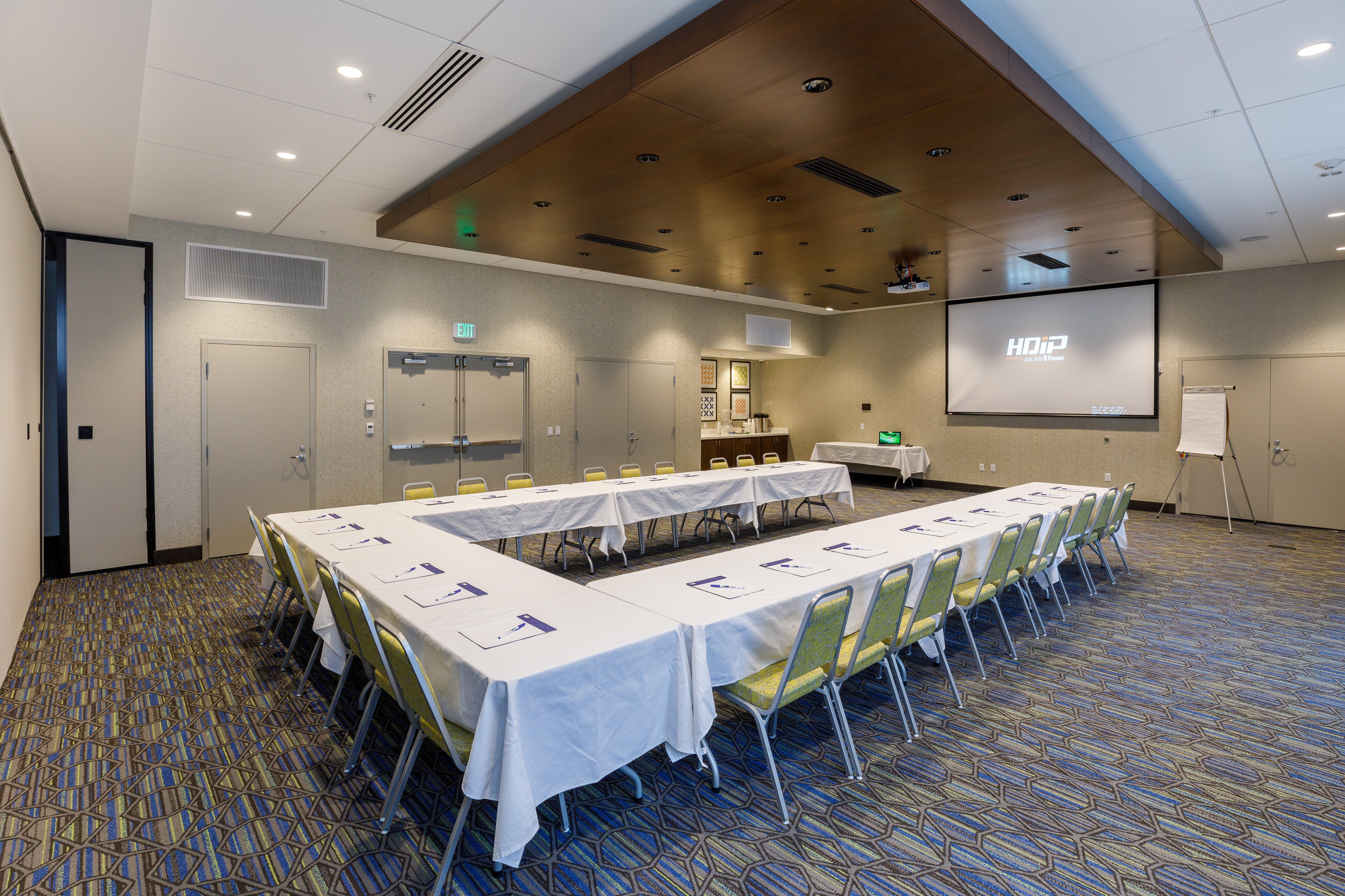 Holiday Inn Express & Suites - Sturbridge By Ihg Экстерьер фото